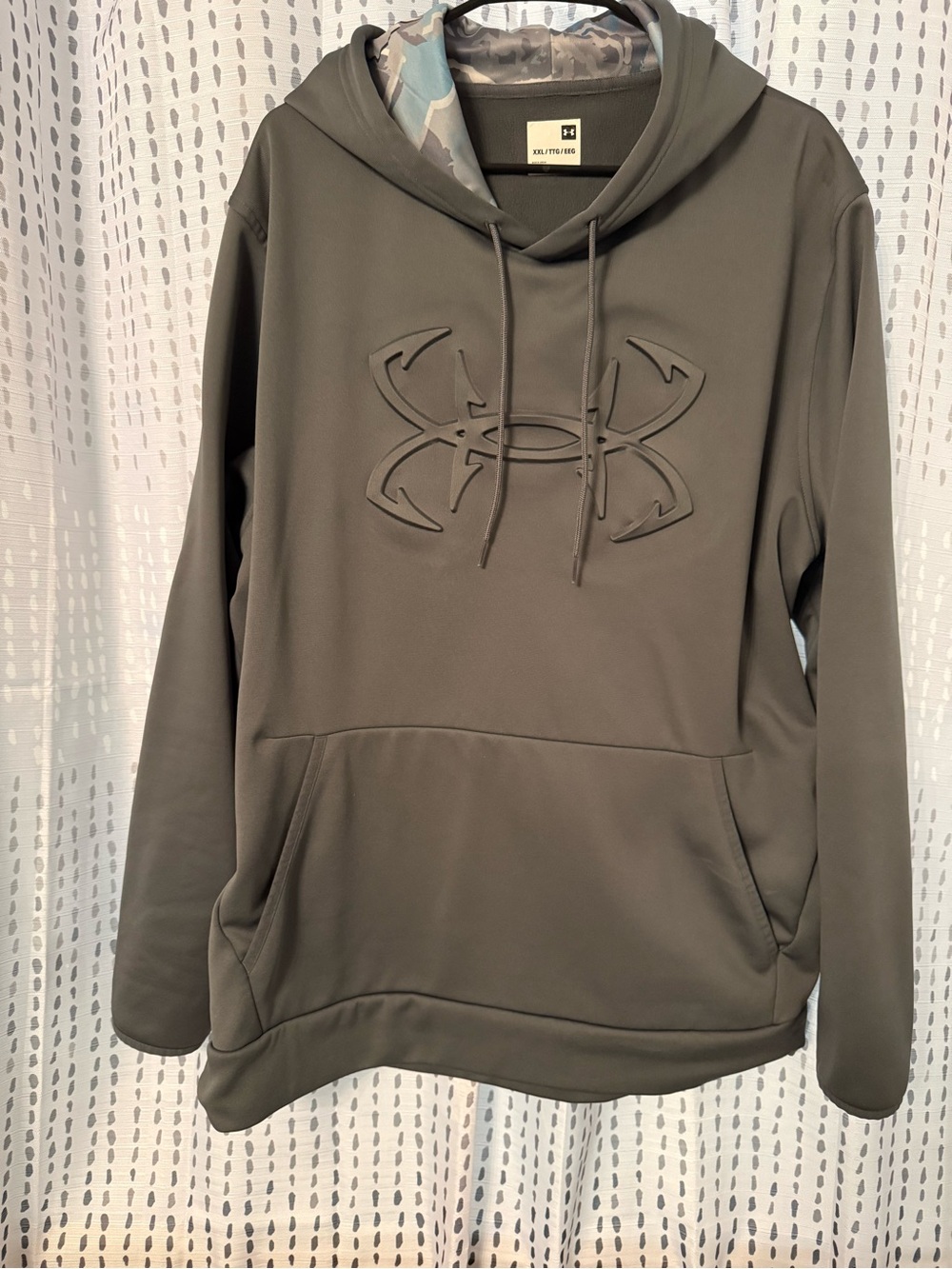 Under Armour Grey Men’s Hoodie Lightweight Sweatshirt